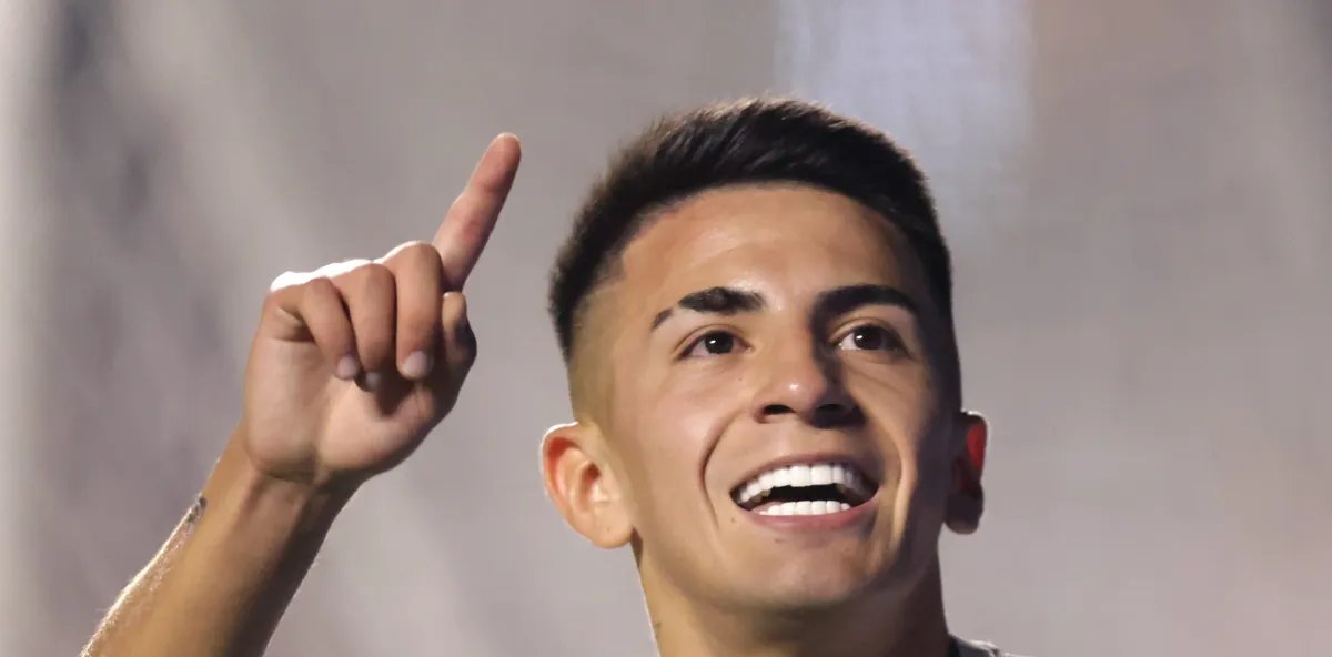 River Plate avalia elevar proposta por Thiago Almada para concorrer com oferta do Flamengo - Imagem do artigo