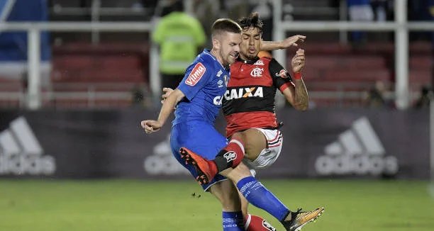 Cruzeiro descarta priorizar Libertadores antes de enfrentar o Flamengo, diz Pedrinho - Imagem do artigo