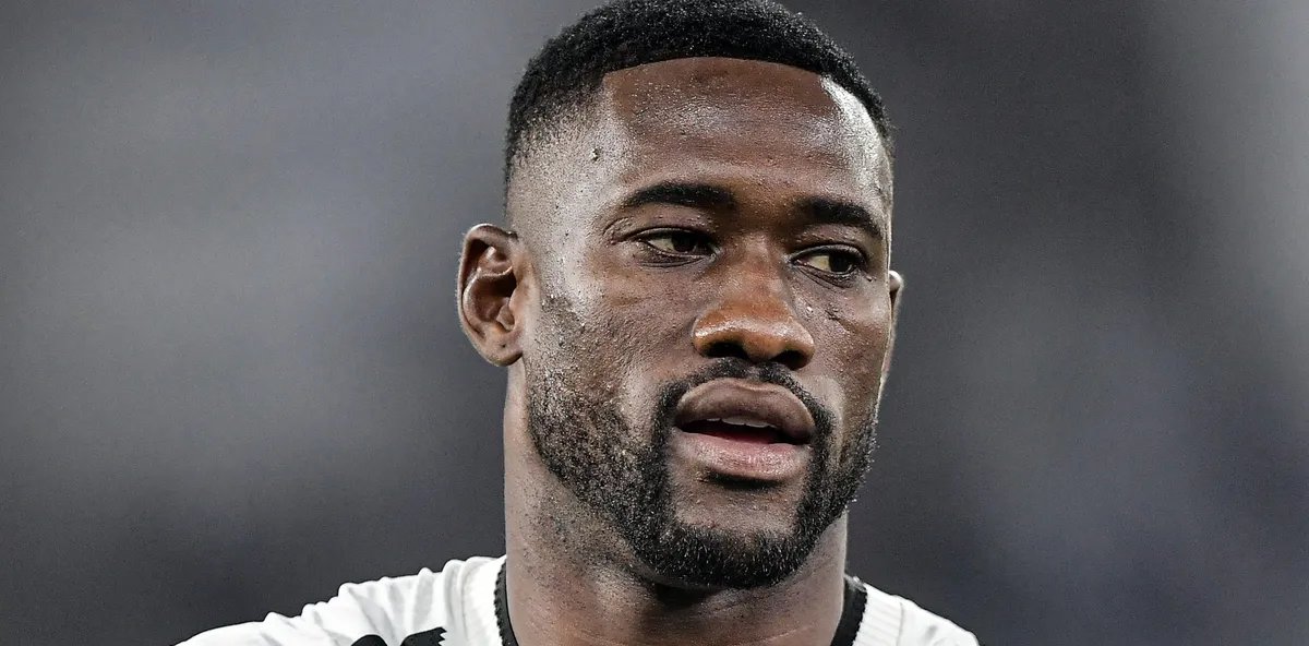 Botafogo avança para rescindir contrato de Bastos e planeja enxugar elenco - Imagem do artigo