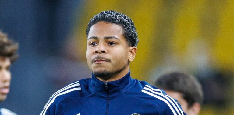Transfer ban trava acerto de Wesley com o Corinthians e torcedores do Cruzeiro ironizam