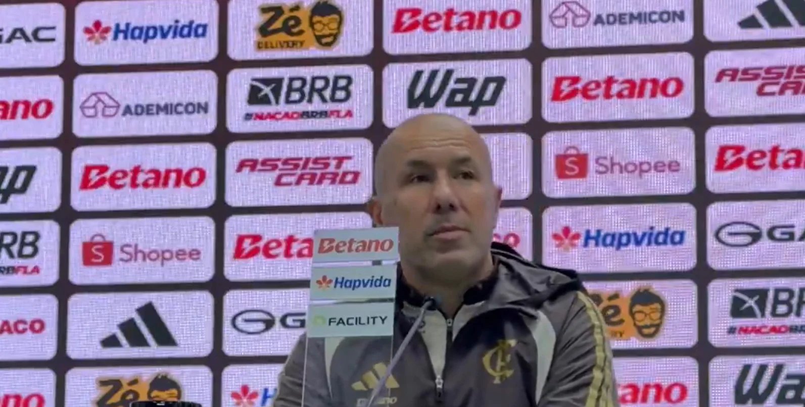 Leonardo Jardim exalta Pedro após goleada sobre a Chapecoense e prevê nova convocação à Seleção - Imagem do artigo