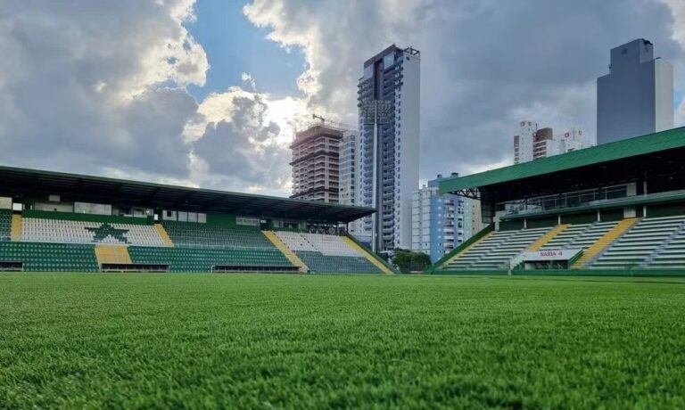 Flamengo mantém 83,3% de aproveitamento em gramados sintéticos no Brasileirão 2026