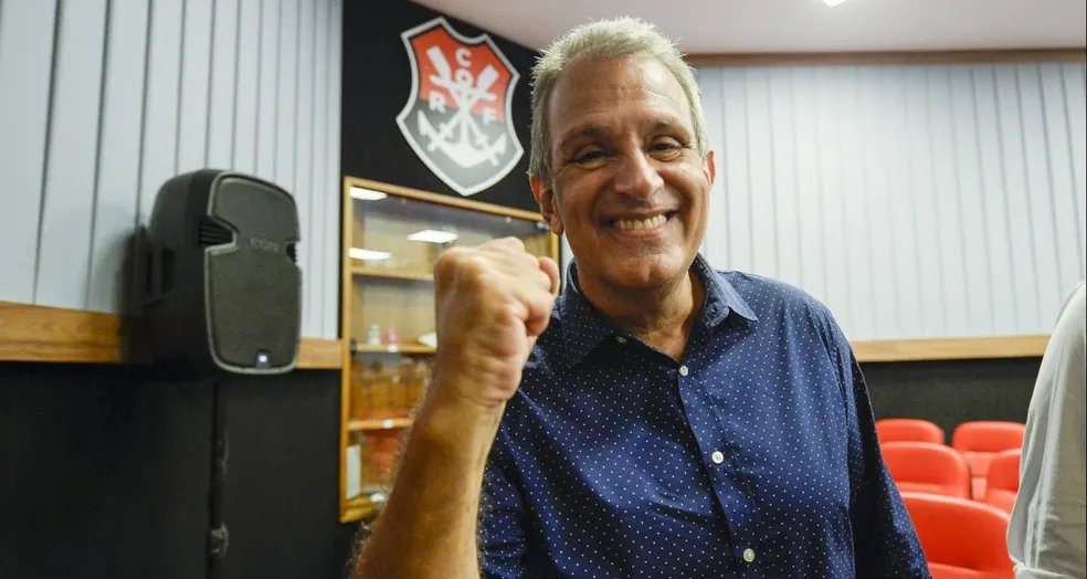Flamengo contesta agentes e explica adiamento no pagamento de comissões - Imagem do artigo