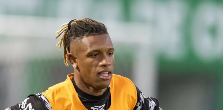 Após 13º jogo, Danilo Santos trava saída para rivais e Botafogo provoca Palmeiras