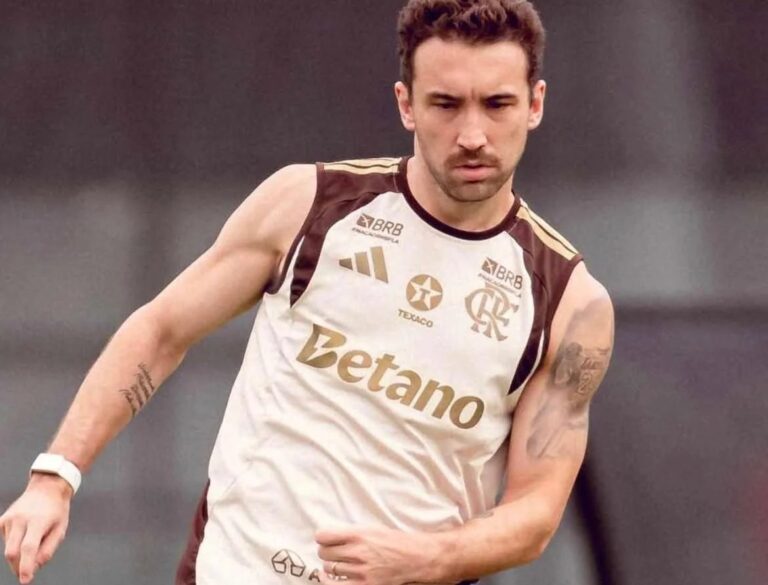 Léo Ortiz retorna aos treinos e pode reforçar o Flamengo contra o São Paulo