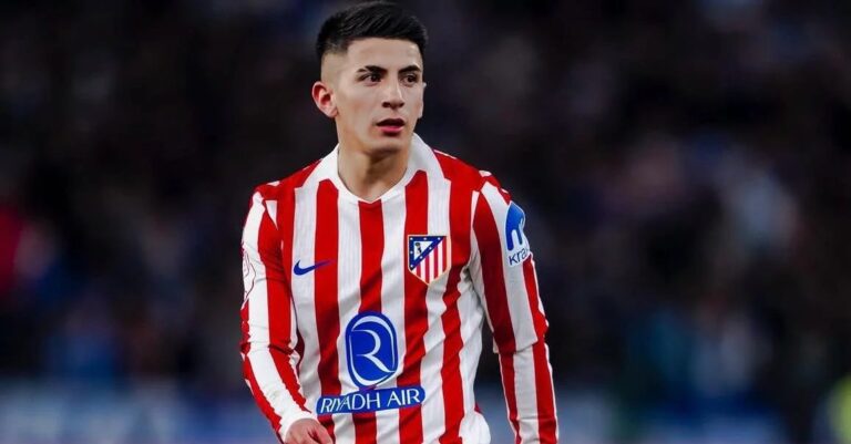 Empresário de Thiago Almada desembarca no Rio nesta sexta para definir acerto com o Flamengo