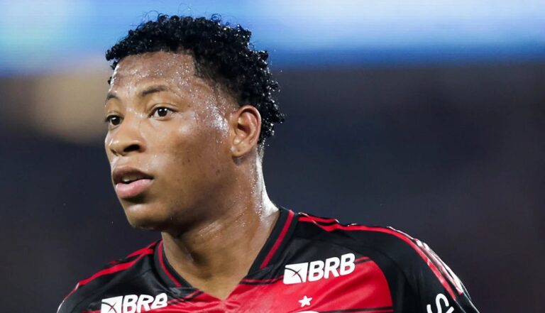 Krasnodar avalia investir €15 milhões para contratar Gonzalo Plata, do Flamengo