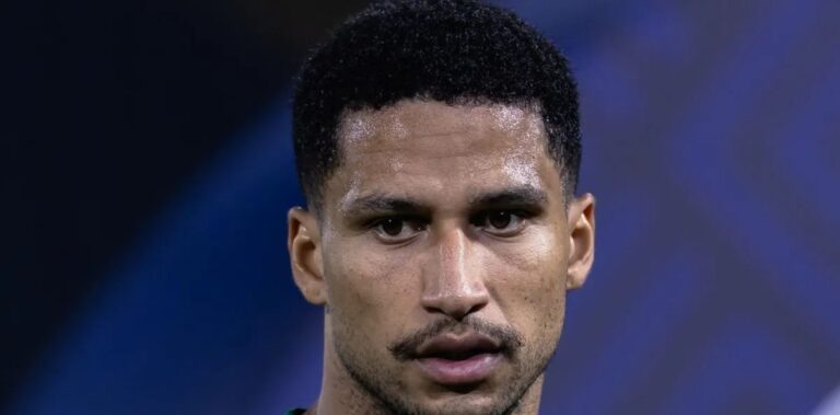 Murilo elogia esquema com três zagueiros e destaca liberdade na saída de bola no Palmeiras