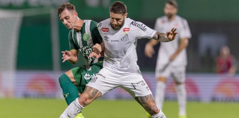 Santos recebe a Chapecoense pela 20ª rodada do Brasileirão; veja horário, onde assistir e prováveis escalações