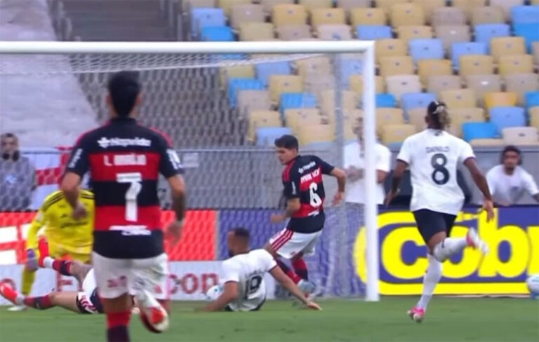 Anulação de Gol do Botafogo em Clássico Contra o Flamengo Segue Regras Estritas