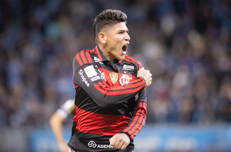 Flamengo opta por manter Carrascal após desempenho positivo sob comando de Jardim