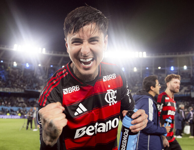 Flamengo renova contrato de Pulgar até 2028 e reajusta multa rescisória