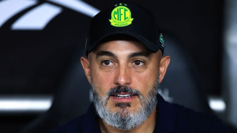 Técnico do Mirassol reconhece superioridade do Flamengo após derrota expressiva