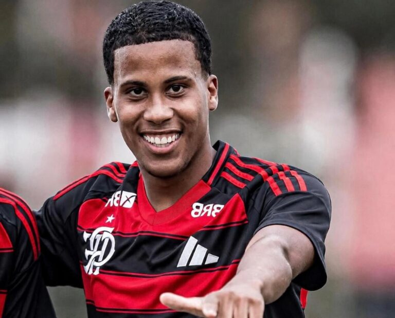 Flamengo anuncia transferência de Alan Santos para o Benfica