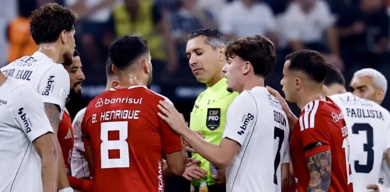 VAR sob críticas: Inter questiona possível impedimento em gol do Corinthians pela Copa do Brasil
