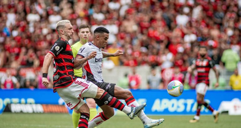 Flamengo busca reação no Brasileirão diante de Vitória motivado por goleada na Copa do Brasil