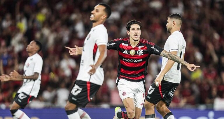 Flamengo tenta recorde inédito de invencibilidade contra o Vitória no Brasileirão