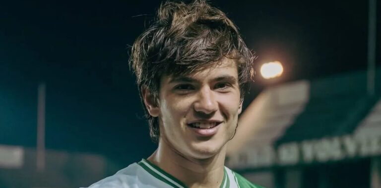 Negociação com Elche afasta Tiziano Perrotta do Flamengo