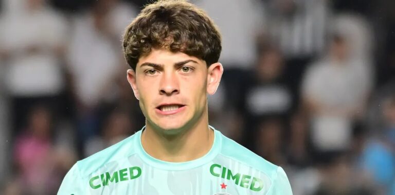 Atuação discreta rende nota 4,0 a Giay em empate do Palmeiras, e observação do Napoli fica em suspenso