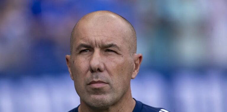 Mineirão recebe Cruzeiro x Flamengo sob tensão com retorno de Leonardo Jardim