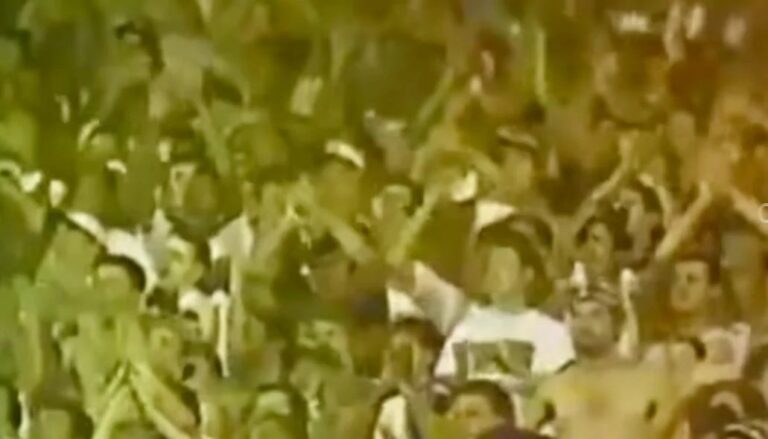 Cruzeiro já homenageou Flamengo com “Parabéns pra Você” no Mineirão em 1995