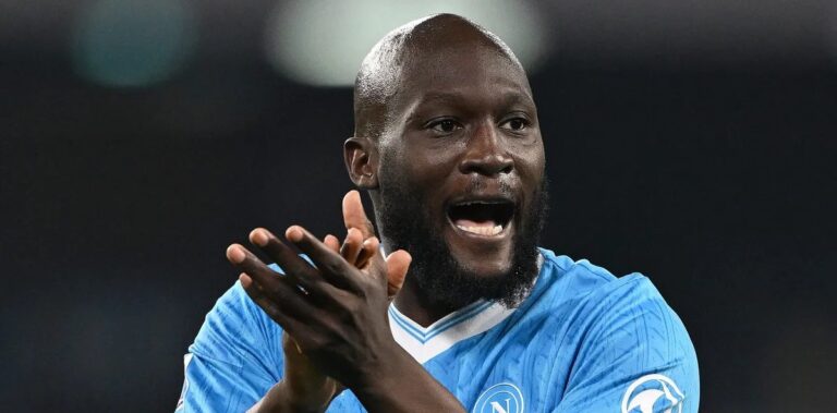 Romelu Lukaku troca Napoli pelo Fenerbahçe e deixa de ser alvo do Vasco