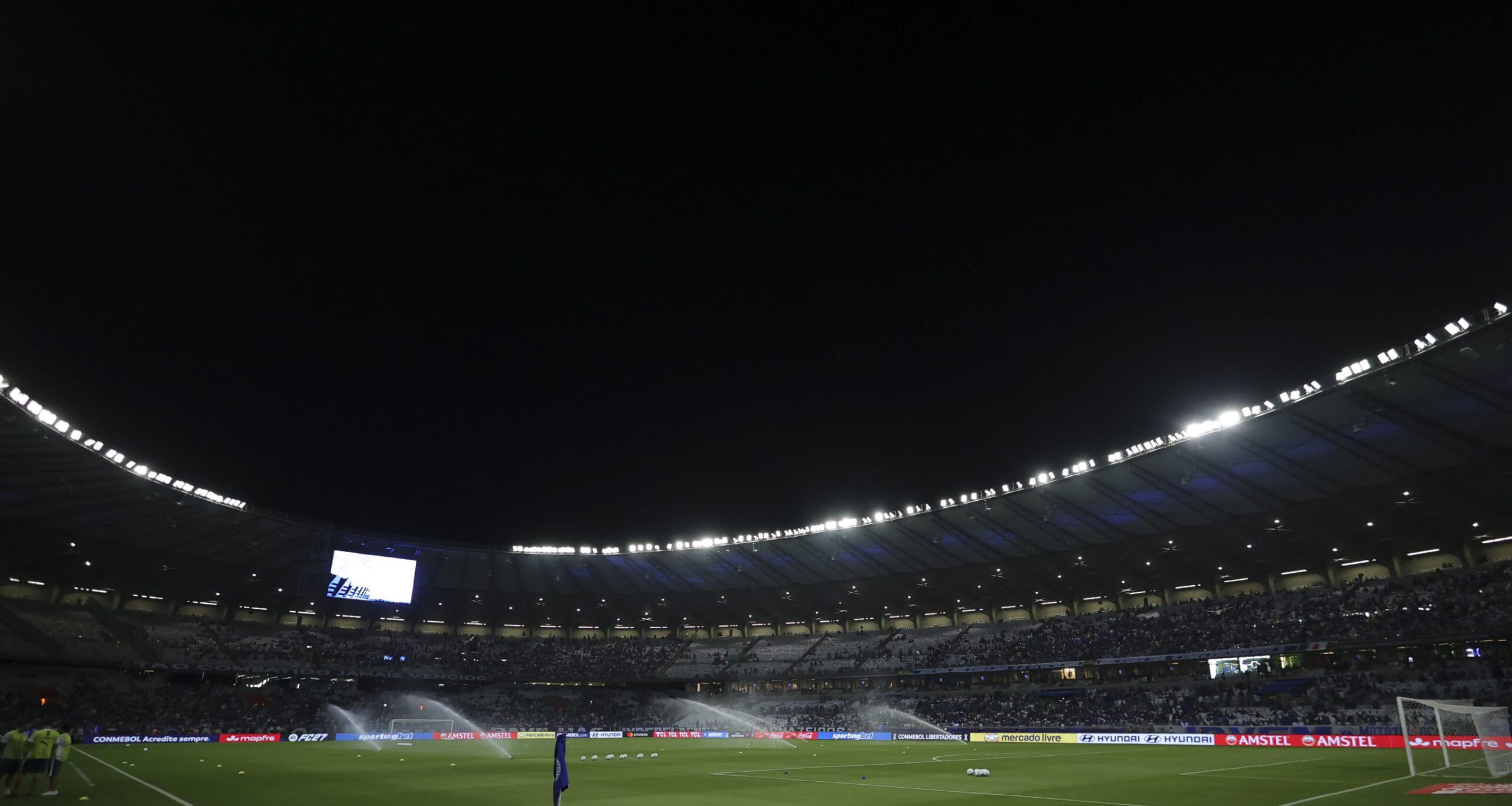 Cruzeiro recebe Flamengo no jogo de ida das oitavas da Libertadores - Imagem do artigo original