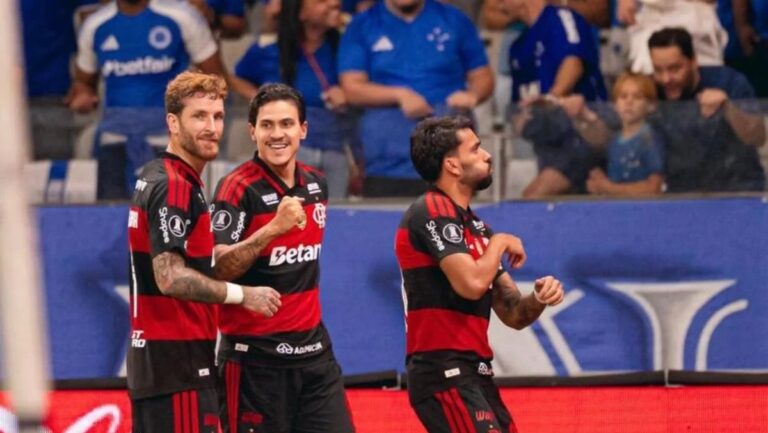 Mudanças de Leonardo Jardim garantem empate do Flamengo contra o Cruzeiro no Mineirão