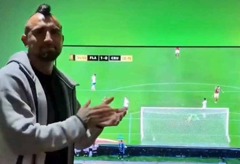 Arturo Vidal celebra gol de Arrascaeta e expressa afeto pelo Flamengo