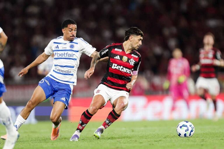 Flamengo busca vaga nas quartas da Libertadores e prêmio de R$ 8,6 milhões