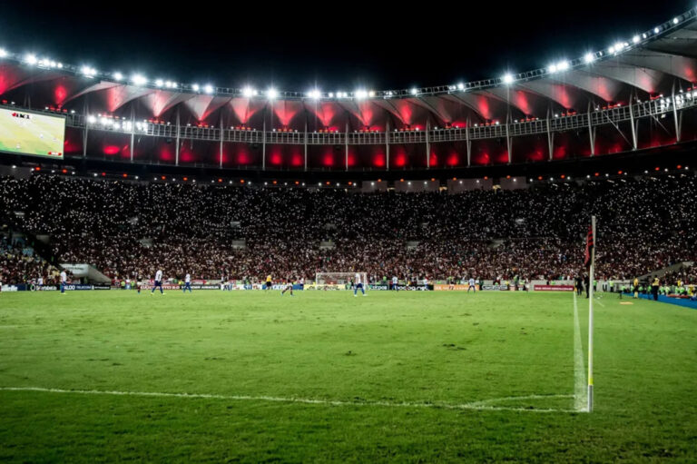 Flamengo atinge 50 mil ingressos vendidos para confronto crucial contra o Cruzeiro