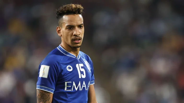 Matheus Pereira questiona decisão do VAR após derrota do Cruzeiro para o Flamengo