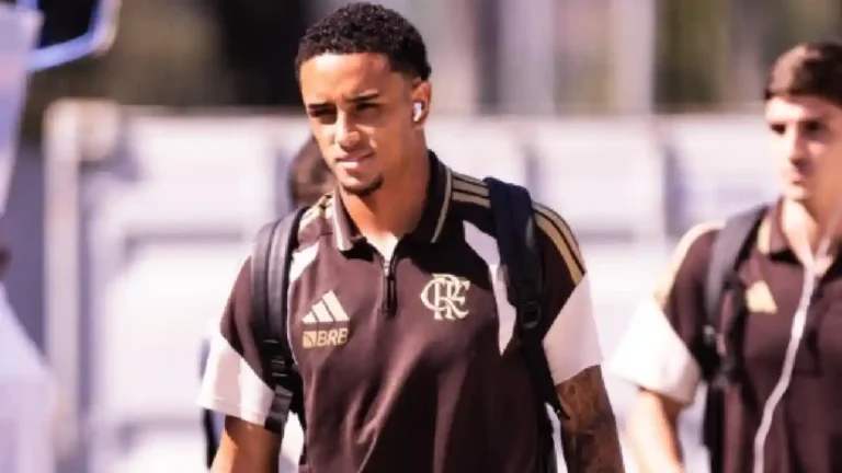Ryan Roberto compartilha detalhes sobre sua saída do Flamengo e a política do clube
