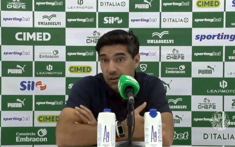Abel Ferreira reconhece Flamengo como favorito após perda da liderança no Brasileirão