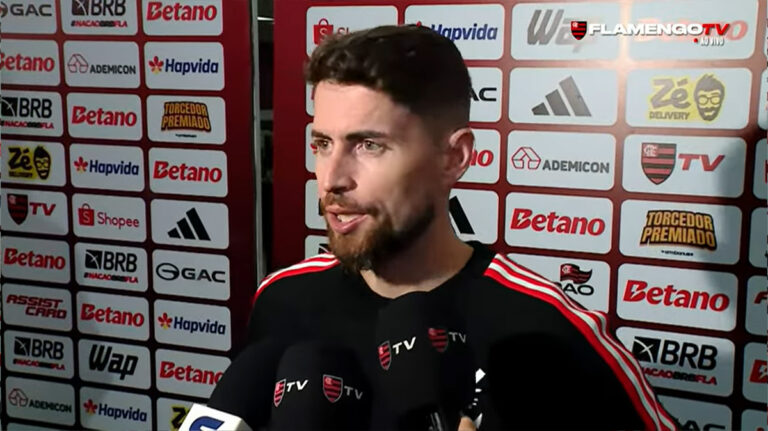 Jorginho comenta expulsão na Libertadores e reflete sobre momentos difíceis fora de campo