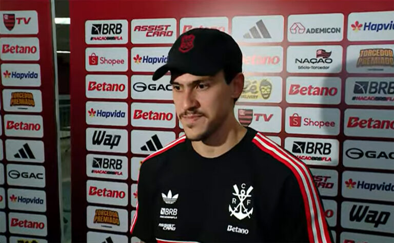 Pedro comenta reação após ser substituído e ressalta qualidade do elenco do Flamengo