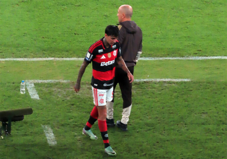 Flamengo enfrenta preocupações médicas após triunfo sobre o Mirassol