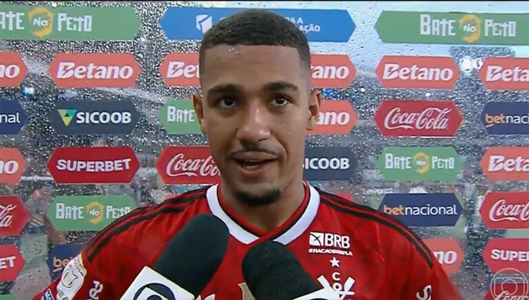 Samuel Lino brilha em vitória do Flamengo e compara gol a Romário