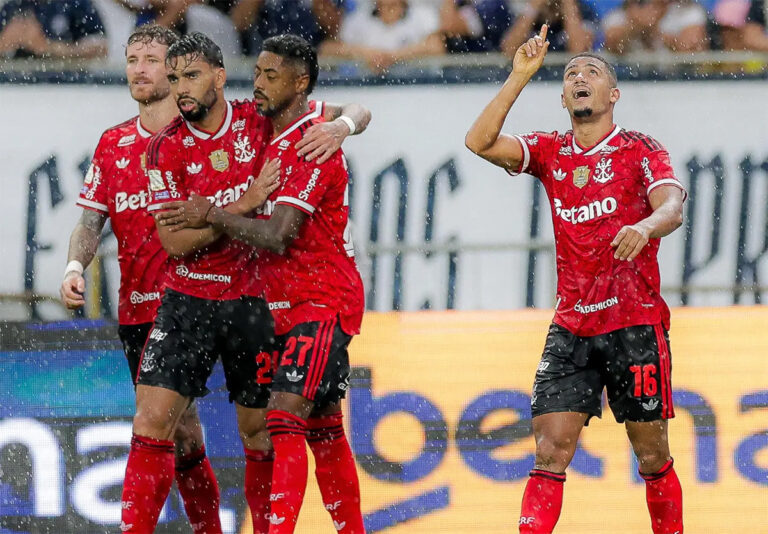 Flamengo assume a liderança do Brasileirão com desempenho destacado