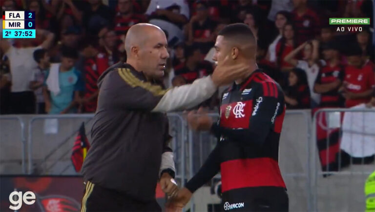 Reação de Samuel Lino após substituição gera debate entre torcedores do Flamengo