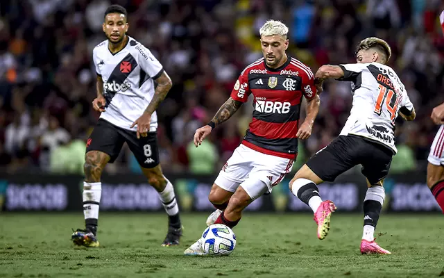 Vasco considera mudar clássico contra Flamengo para Manaus devido a impasses no Maracanã