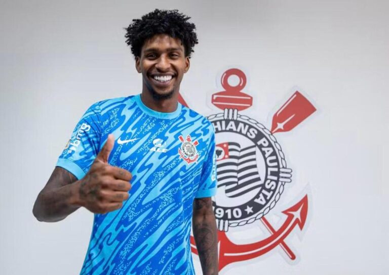 Hugo Souza, goleiro do Corinthians, reconhece a vitória do Flamengo no Brasileirão