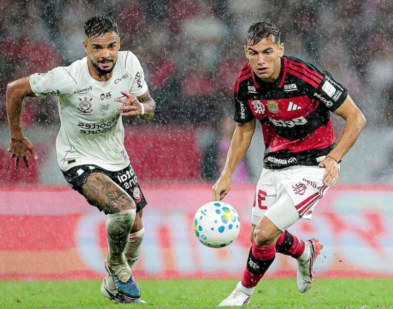 Jovem Freitas brilha com assistência em vitória do Flamengo sobre o Corinthians
