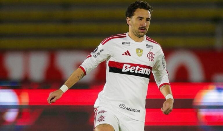 Flamengo conquista vitória importante no Equador e se prepara para duelo de volta