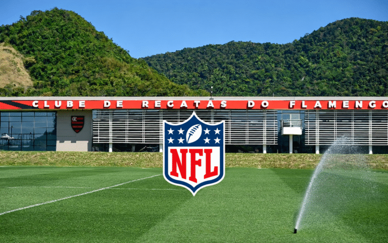 Dallas Cowboys treina no Ninho do Urubu antes do jogo no Maracanã