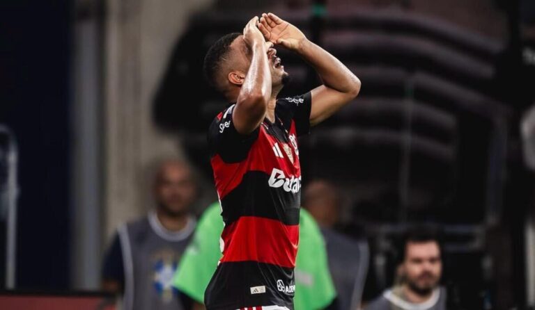 Samuel Lino brilha no Flamengo e se destaca em temporada decisiva