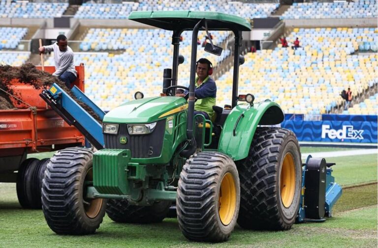 Maracanã inicia renovação do gramado visando Fla-Flu e semifinal da Libertadores