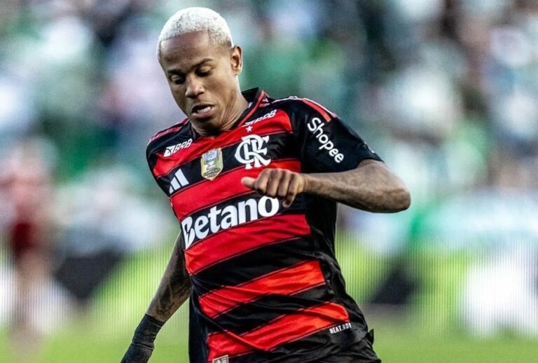 Bragantino busca liberar Wallace Yan para duelo contra o Flamengo