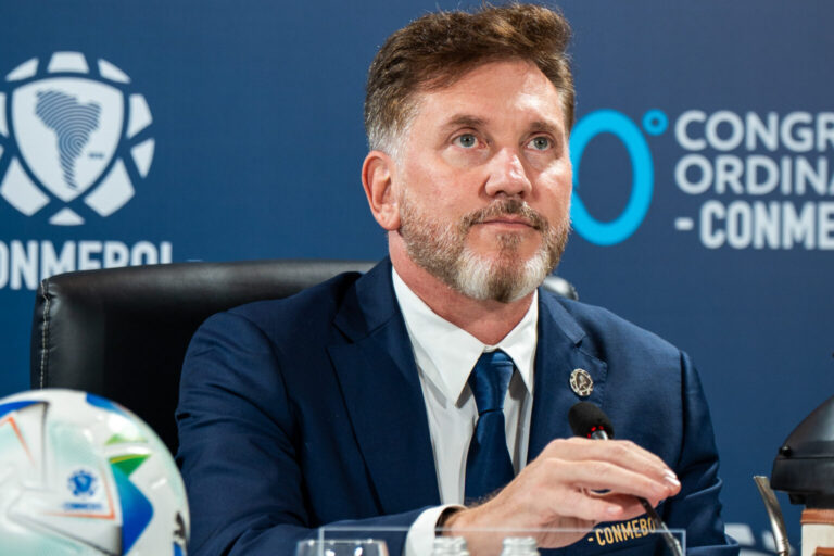 Conmebol Busca Manter Autoridade em Meio a Controvérsia com o Flamengo