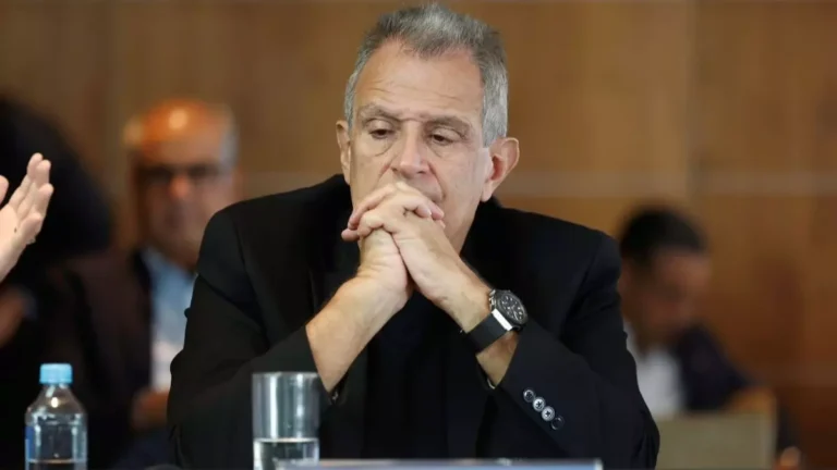 Pedido de Inquérito Contra Presidente do Flamengo Levanta Questões Sobre Uso da Estrutura do Clube